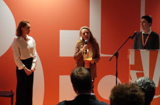 Remise de prix au festival VOICES.